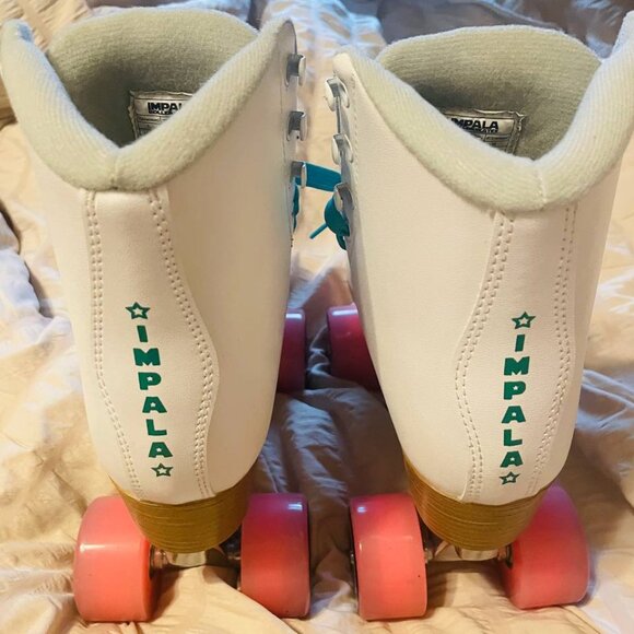 Impala Roller Skate White with Pink Wheels Size 7 Women - Picture 1 of 6